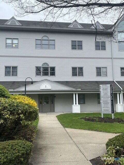 Property Photo:  420 East Main Street 7  CT 06405 