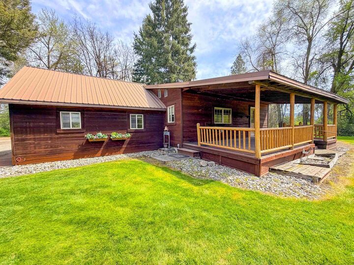Property Photo:  617 Arden Hill Rd  WA 99114 