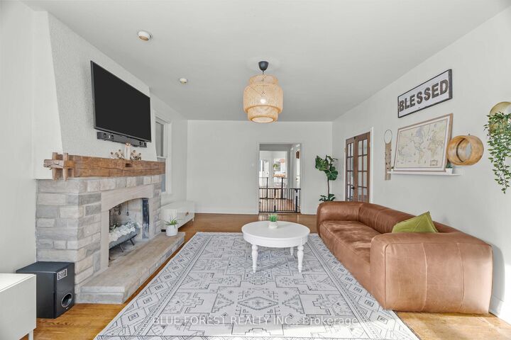 Property Photo: 521 Upper Queen Street ON N6C 3T8