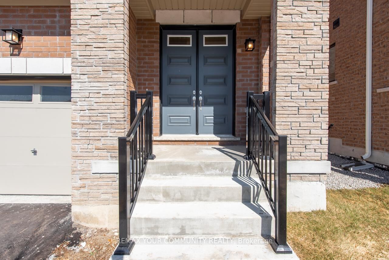 Property Photo: 83 Bearberry Road ON L9X 2C9