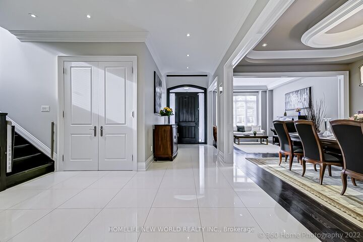 Property Photo: 29 Threadneedle Crescent ON M2H 1Z5