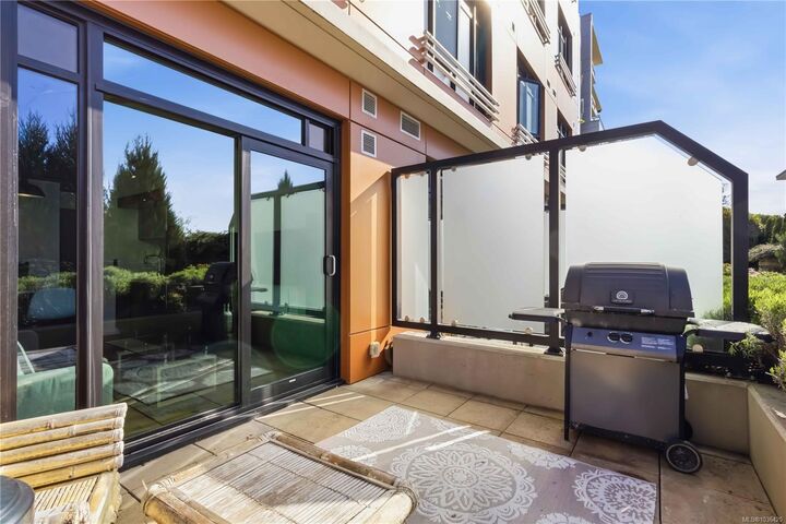 Property Photo:  1029 View St 330  BC V8V 0C9 