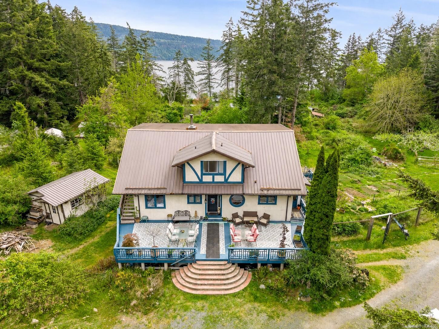Property Photo:  9510 McFarlane Rd  BC V0R 1T0 