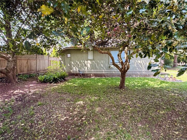 Property Photo:  426 Erickson Rd  BC V9W 1S7 