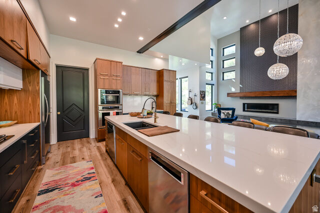 Property Photo:  3381 E 9980 S  UT 84092 