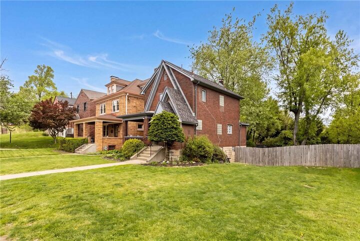 Property Photo:  3173 Shady Ave  PA 15217 