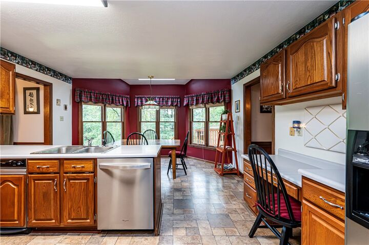 Property Photo: 10282 Twin Hill PA 15090