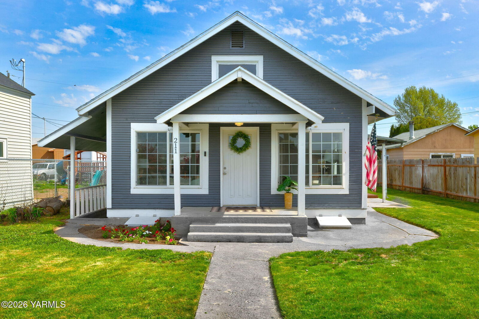 Property Photo: 211 E Naches Ave WA 98936