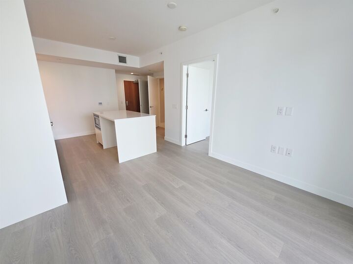 Property Photo:  6537 Telford Avenue 908  BC V5H 0K9 