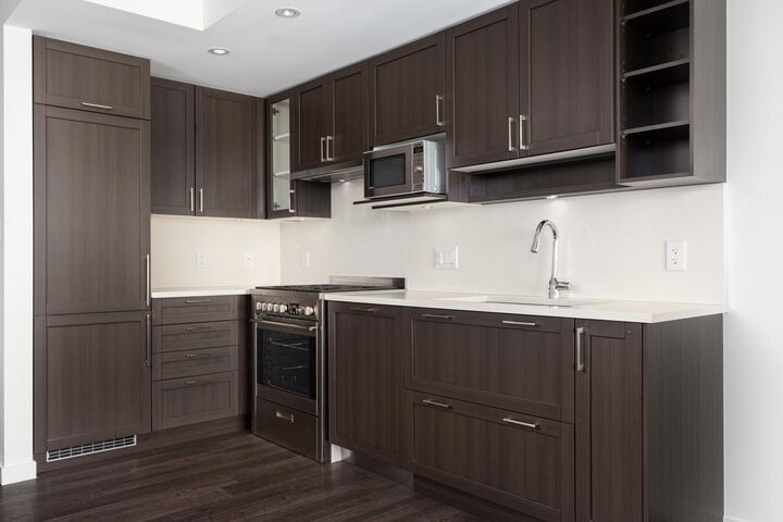 Property Photo:  5665 Boundary Road 2103  BC V5R 0E4 