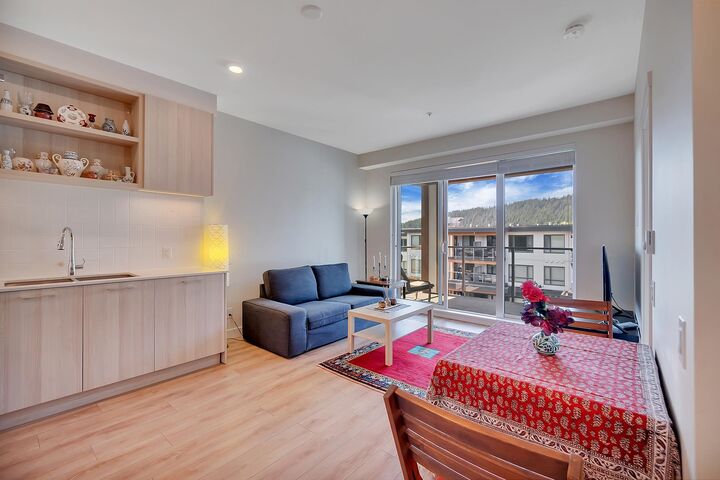 Property Photo:  721 Anskar Court 620  BC V3J 0L4 