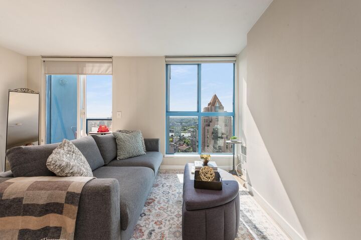 Property Photo:  1238 Seymour Street 2107  BC V6B 6J3 
