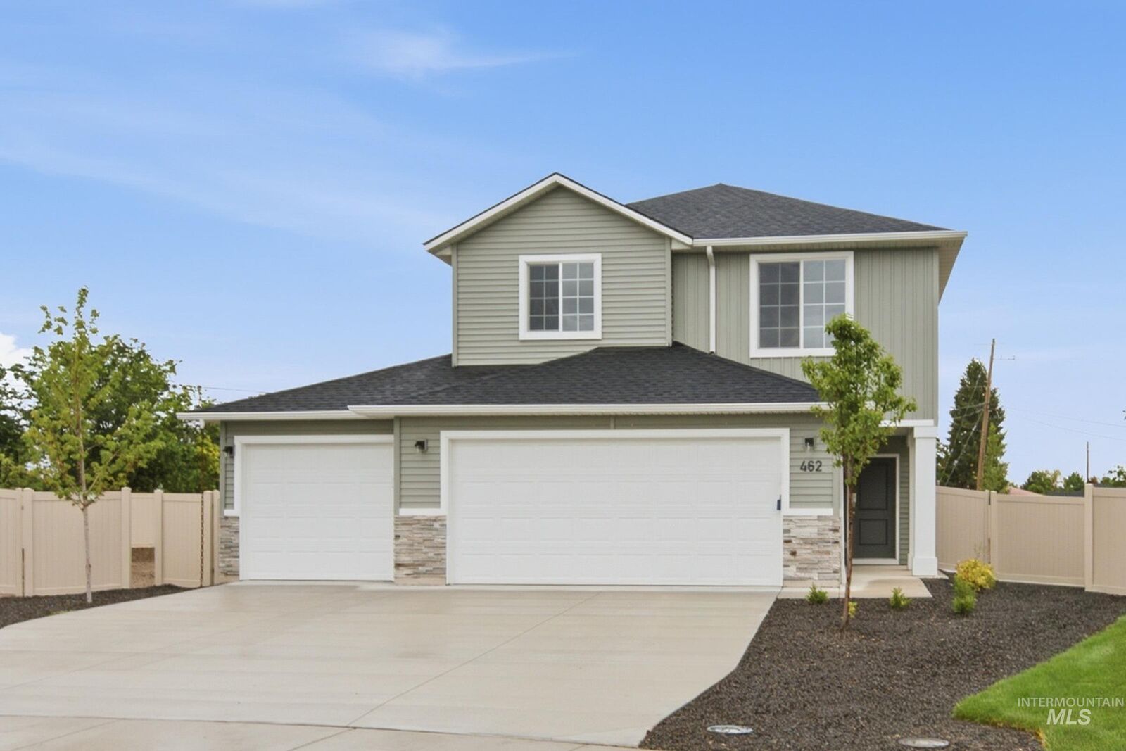 Property Photo: 462 Oliver St ID 83617