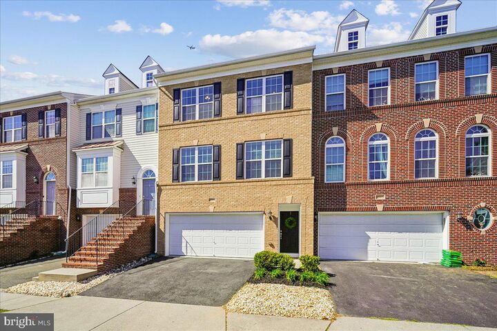 Property Photo:  25073 Prairie Fire Square  VA 20105 