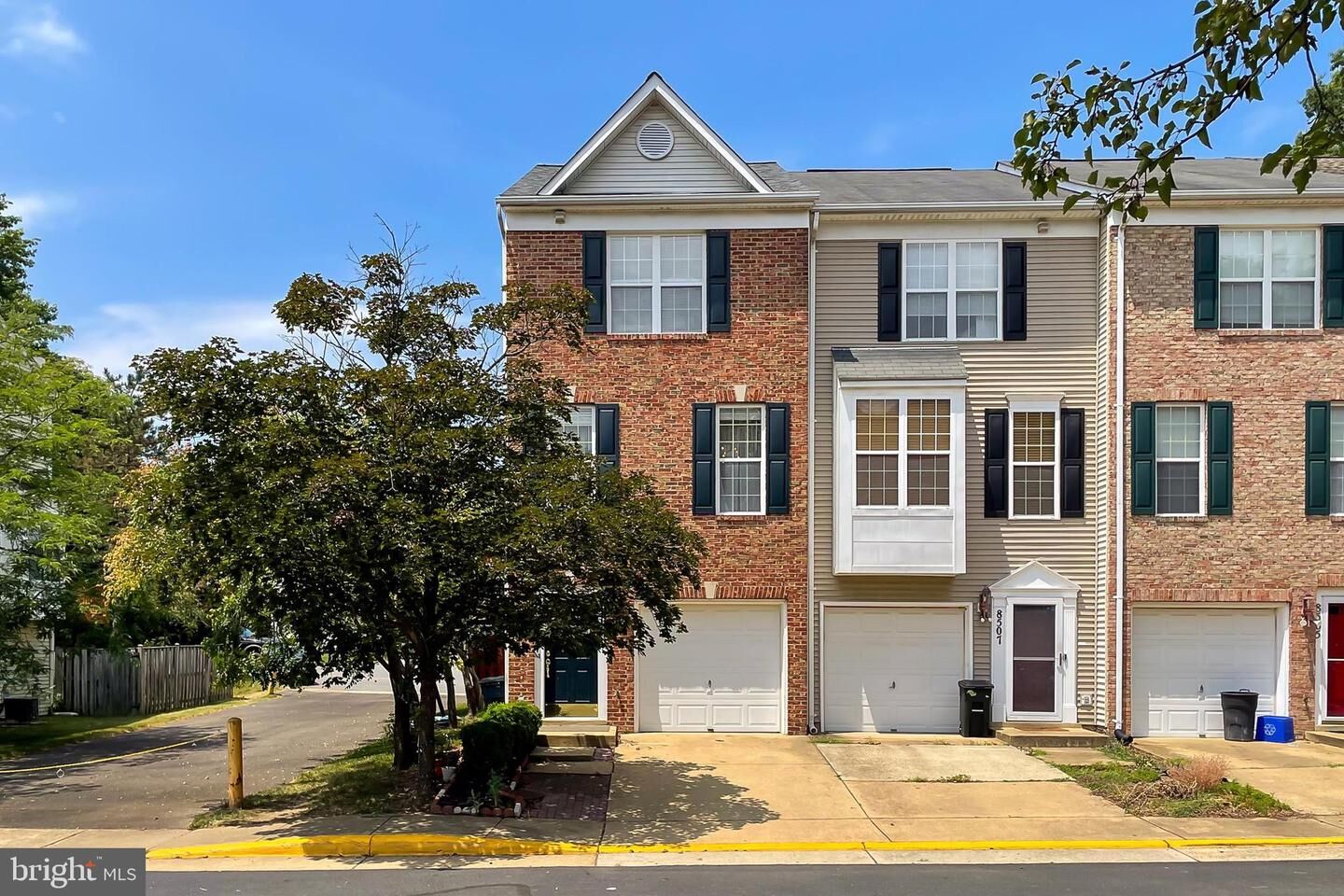 Property Photo:  8509 Towne Manor Court  VA 22309 