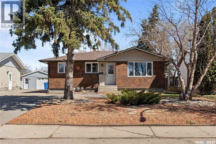 Property Photo:  46 Hammond Road  SK S4R 3C6 