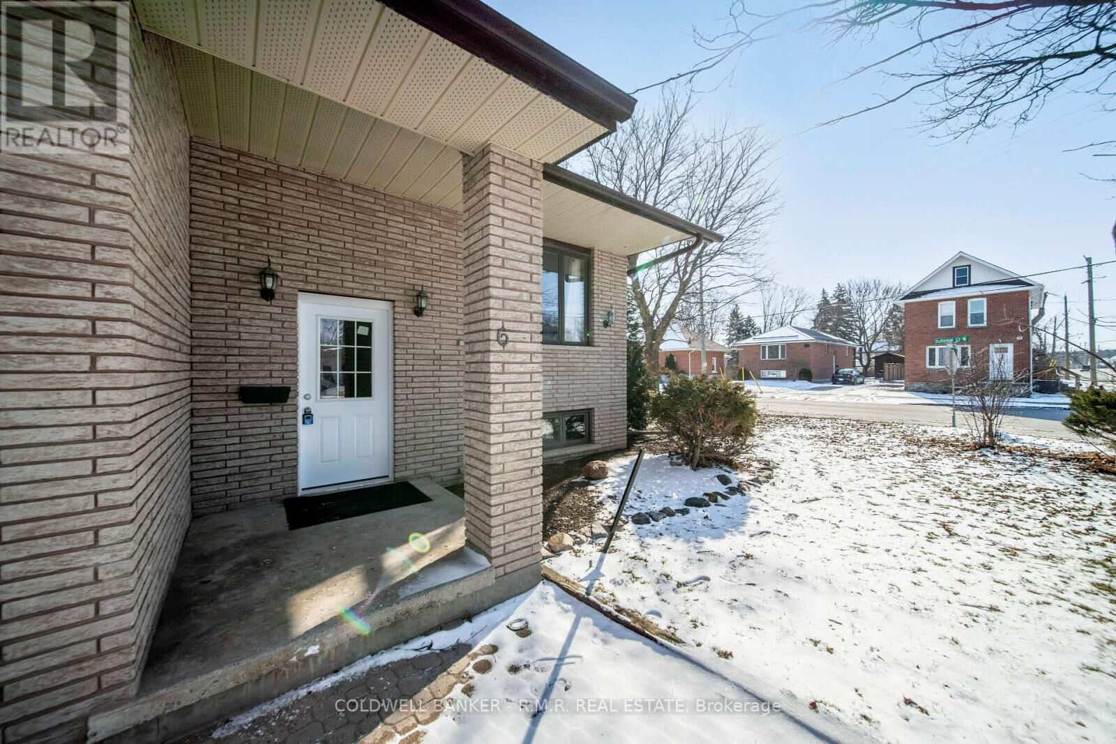 Property Photo:  60 Albert Street South  ON K9V 3H1 