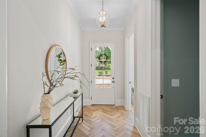 Property Photo: 709 Norris Avenue NC 28206
