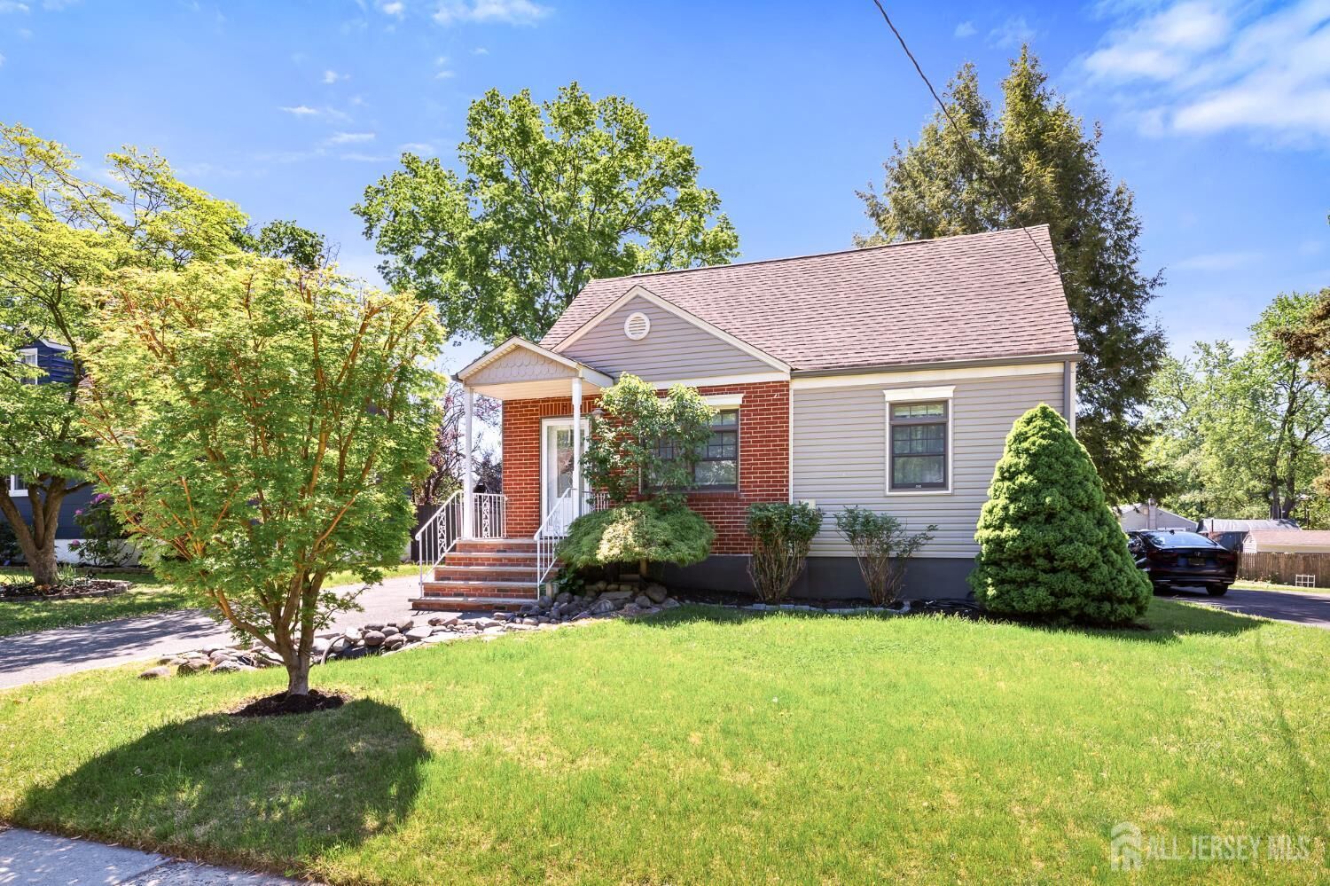 Property Photo:  817 Dunellen Avenue  NJ 08812 