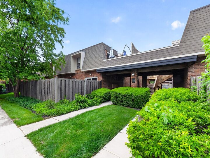 Property Photo:  1484 Lafayette Drive  OH 43220 