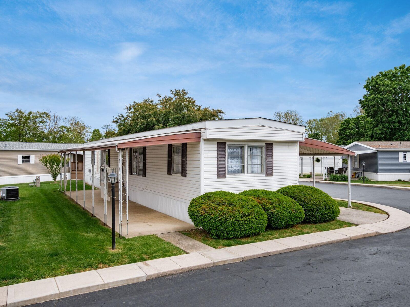Property Photo:  2000 U.s. Highway 23N N  OH 43015 