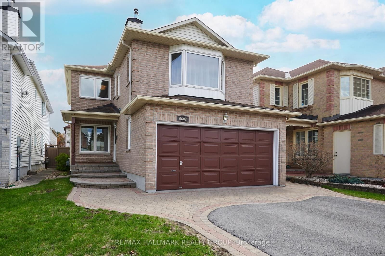 Property Photo:  6602 Windsong Avenue  ON K1C 6N1 