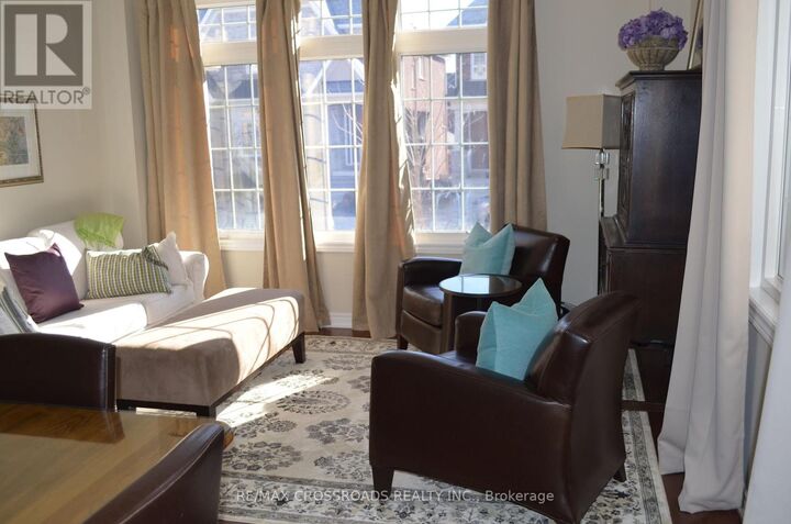 Property Photo:  52 Dungannon Drive  ON L6C 0K1 