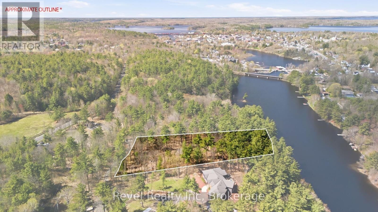 Property Photo:  88 Louisa Street  ON P2A 3C1 