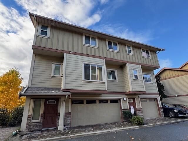 7867 120 Street 15 — photo 1