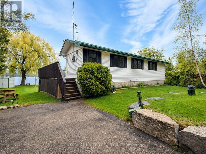 Property Photo:  16 Evergreen Street  ON K0L 2W0 
