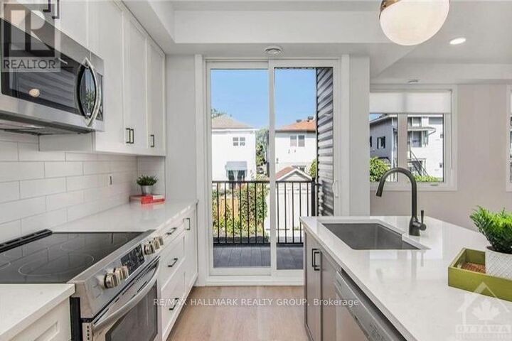 Property Photo:  79 Genest Street 2  ON K1L 7Z1 