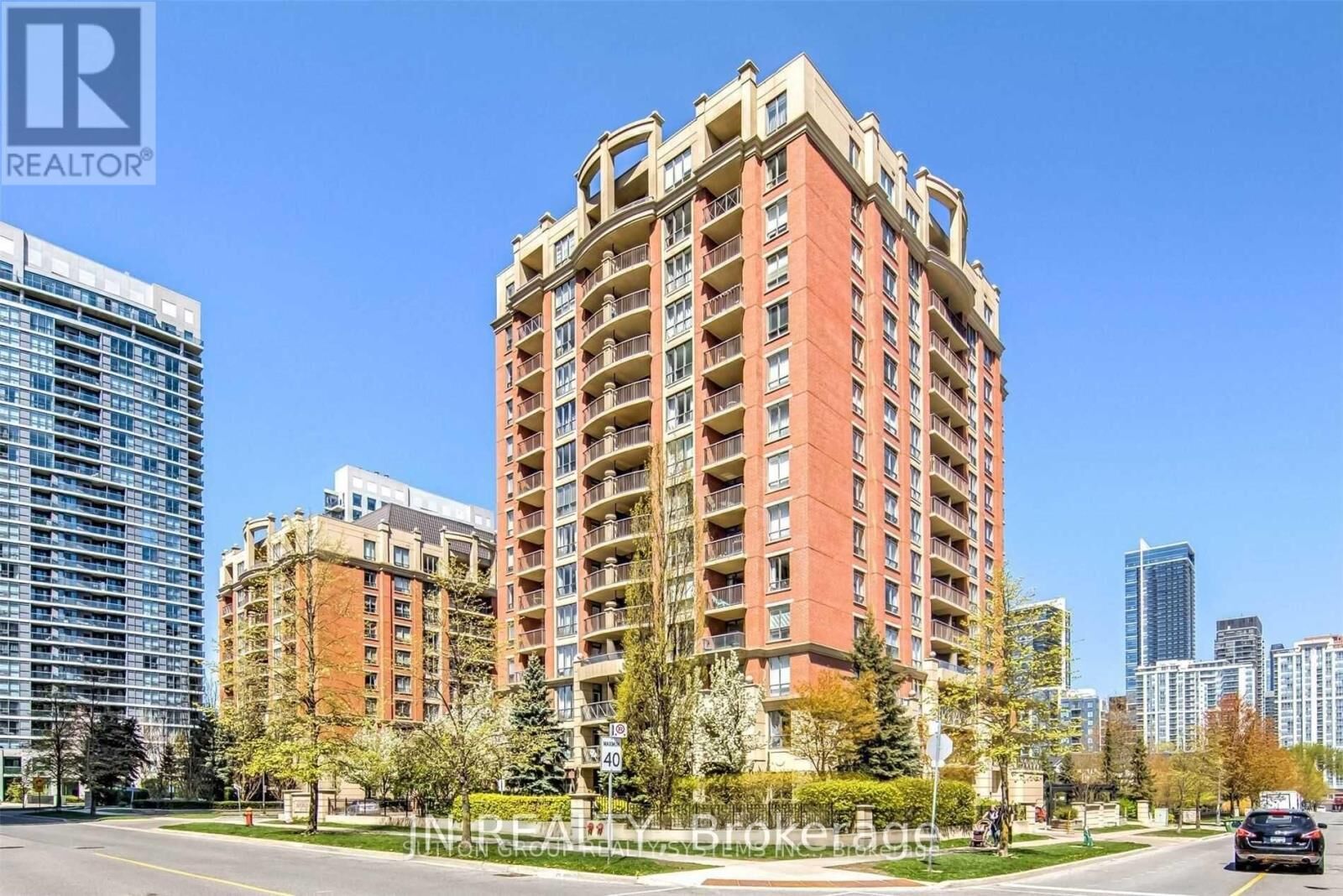 Property Photo:  55 Harrison Garden Blvd Boulevard 202  ON M2N 7G3 