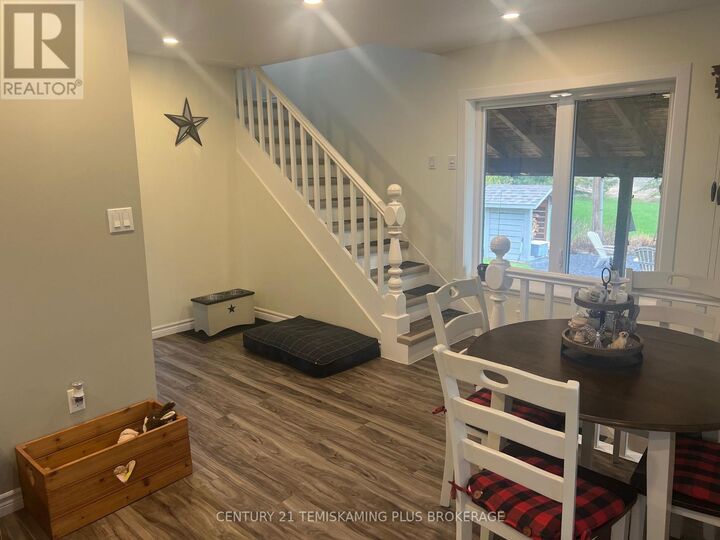 Property Photo:  864153 Uno Park Road  ON P0J 1P0 