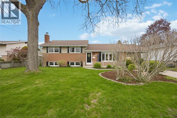 Property Photo:  1088 Guthrie Drive East  ON N7S 1Y2 