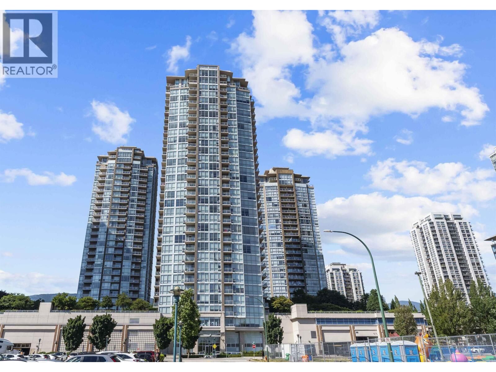 Property Photo:  2975 Atlantic Avenue 2506  BC V3B 0C5 