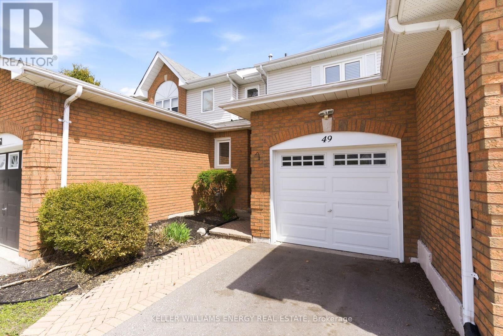 Property Photo:  49 Cecil Found Crescent  ON L1E 2W1 