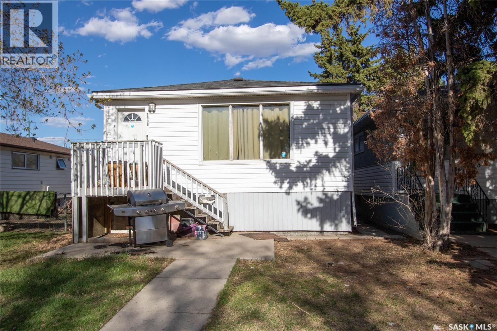 Property Photo:  1909 Broder Street  SK S4N 3R9 