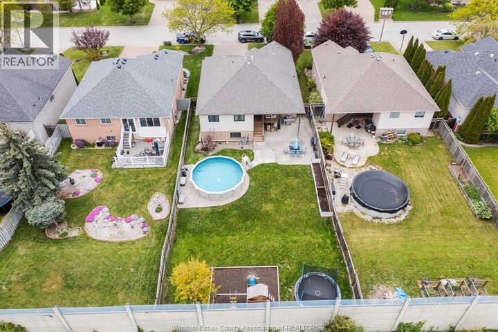Property Photo:  1488 Imperial Crescent  ON N9G 2T7 