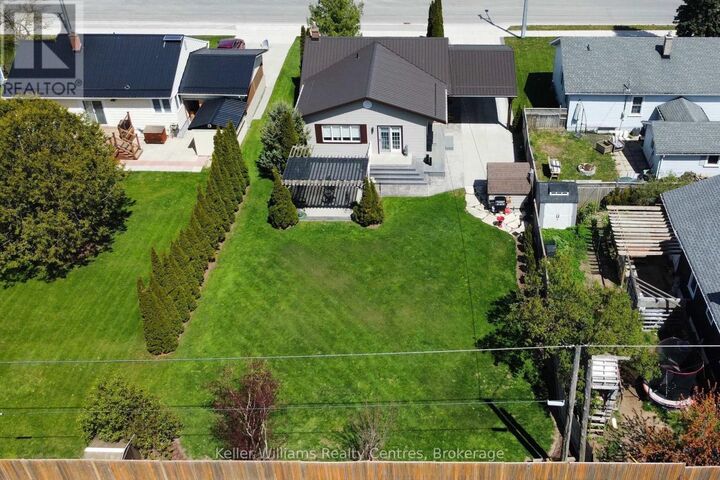 Property Photo:  587 11th Street  ON N4N 1T4 