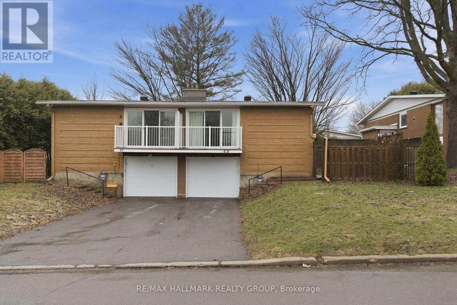 Property Photo:  69 Woodmount Crescent  ON K2E 5P9 
