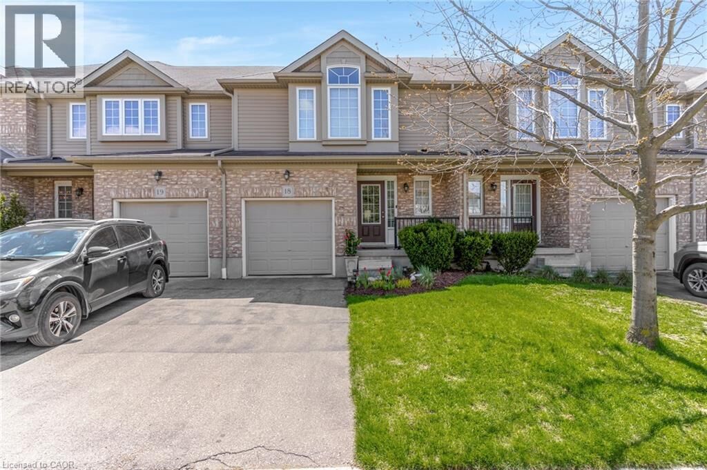 Property Photo:  555 Chablis Drive 18  ON N2T 0A5 