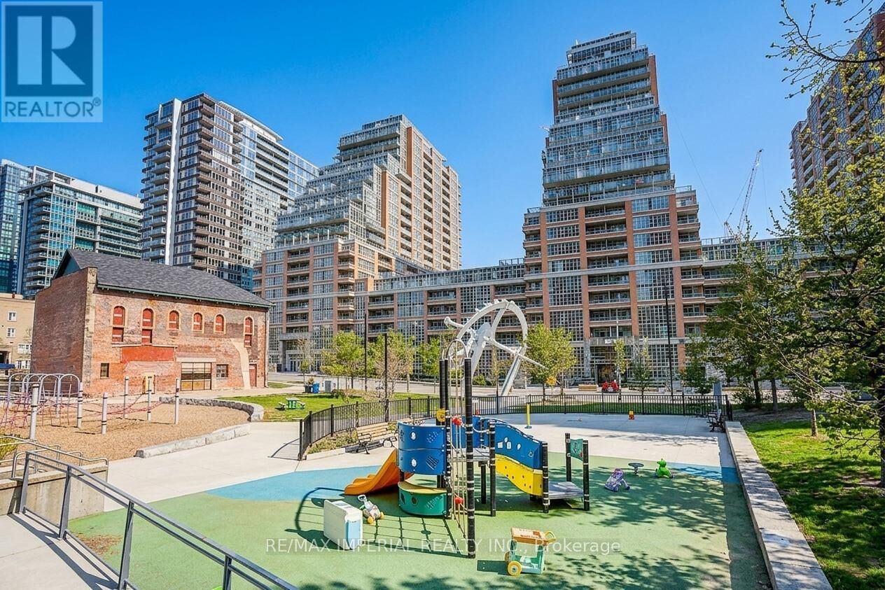 Property Photo:  65 East Liberty Street 417  ON M6K 3R2 