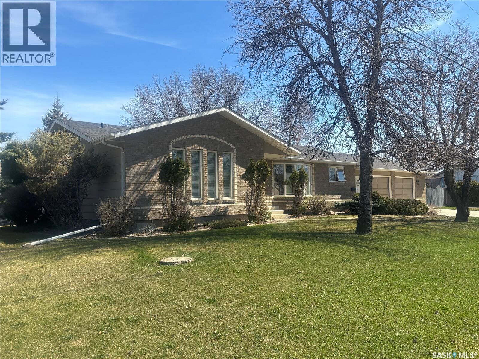 Property Photo:  101 Kennedy Drive  SK S0E 1A0 