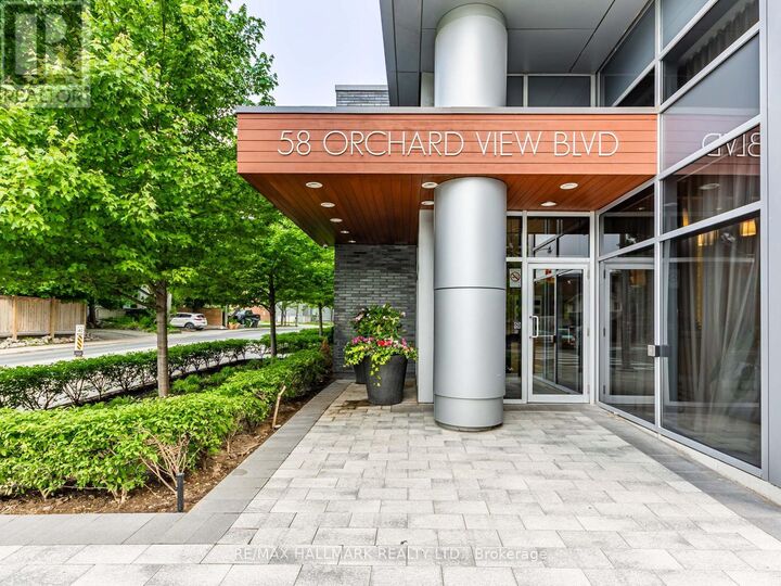 Property Photo:  58 Orchard View Boulevard 1702  ON M4R 1B9 