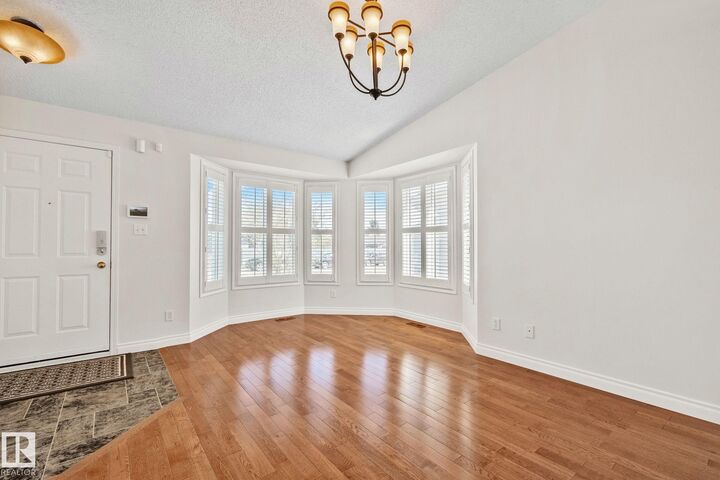 Property Photo:  18903 70 Avenue NW  AB T5T 5E1 