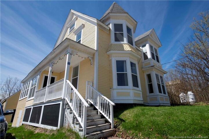 15 Allison Avenue — photo 1