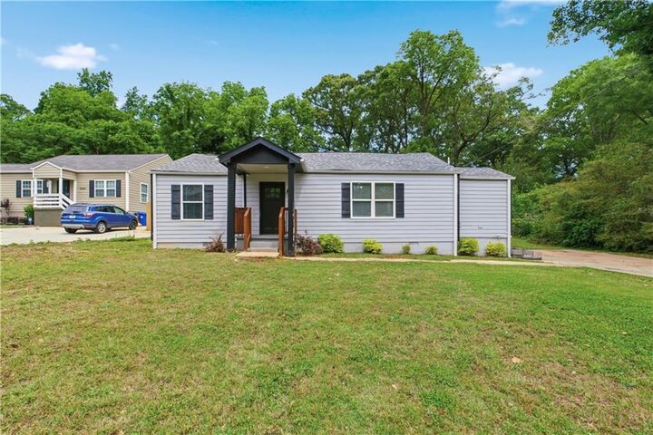 Property Photo:  1336 Diamond Avenue SE  GA 30316 
