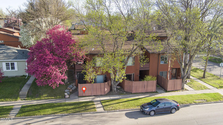Property Photo:  106 Rosser Avenue  ND 58501 
