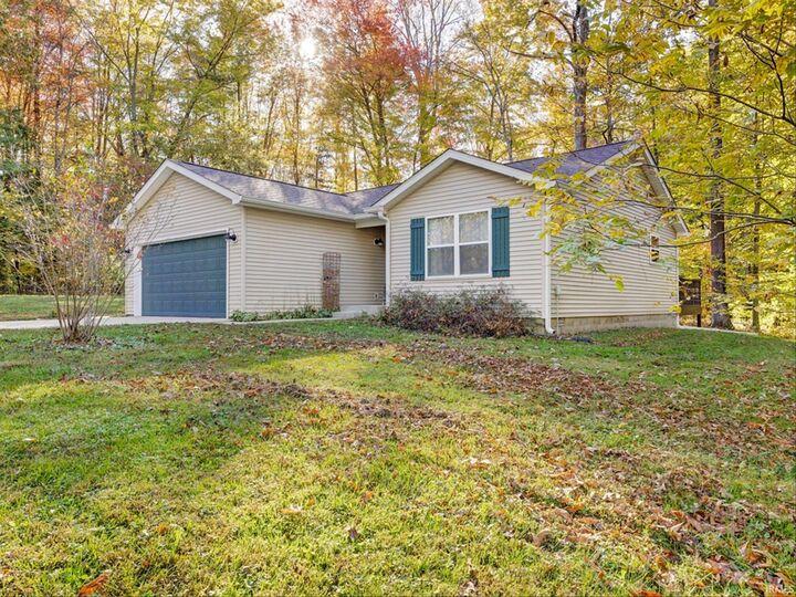 Property Photo:  2199 E North Shore Drive  IN 46160 