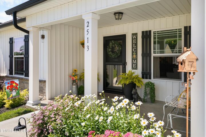 Property Photo:  2513 Eppie Cove Lane  TN 37931 